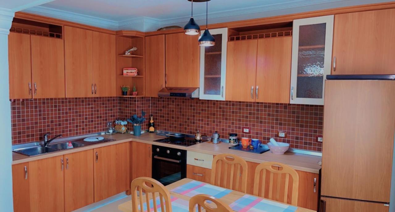 Chestnut Yard Villa Tirana Bagian luar foto